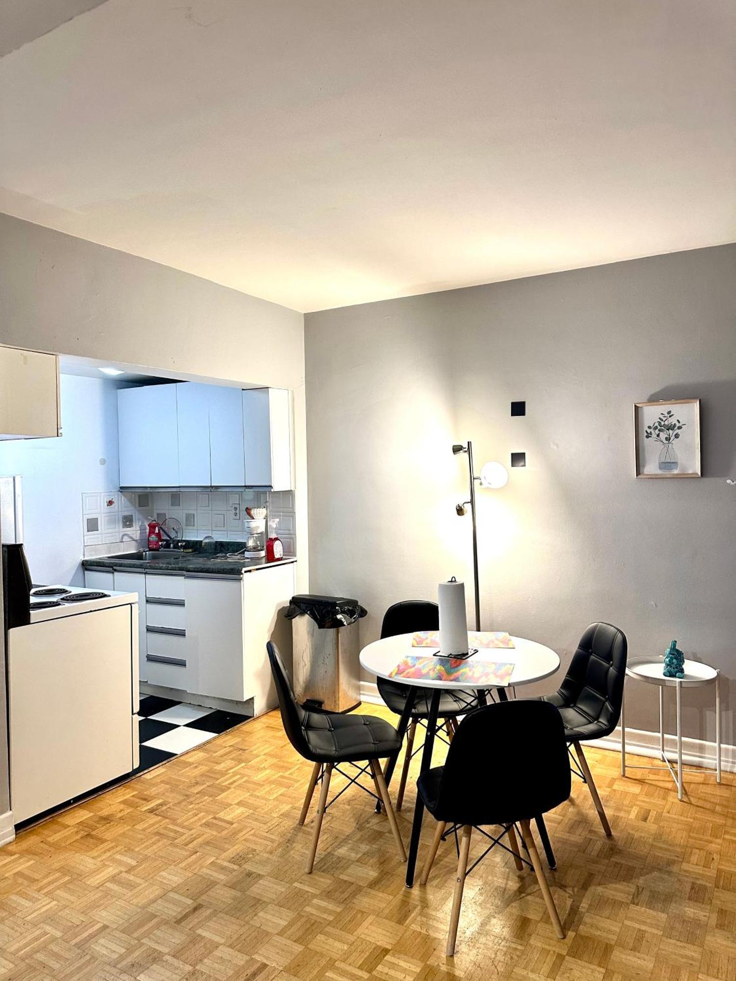 Apartamento Affordable Cuttie 4 Persons 2 Beds In Downtown Montreal Exterior foto